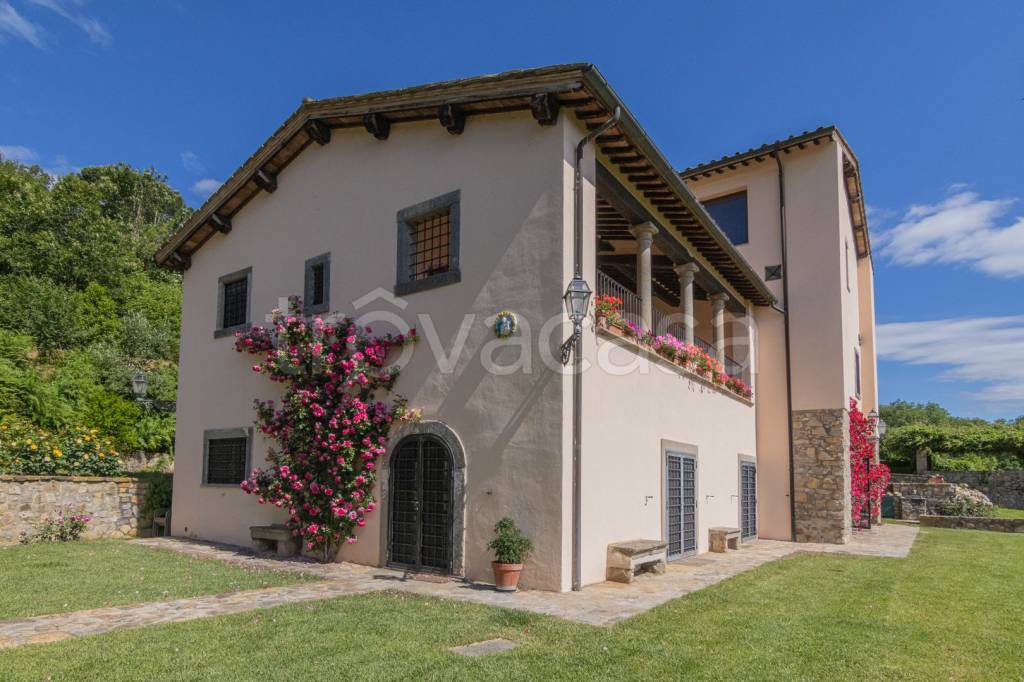 casa indipendente in vendita a Viterbo