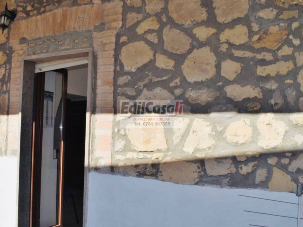 casa indipendente in vendita a Viterbo in zona Grotte Santo Stefano