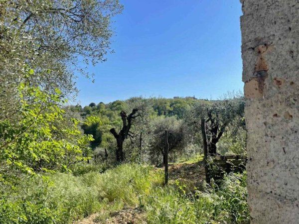 casa indipendente in vendita a Viterbo in zona Grotte Santo Stefano