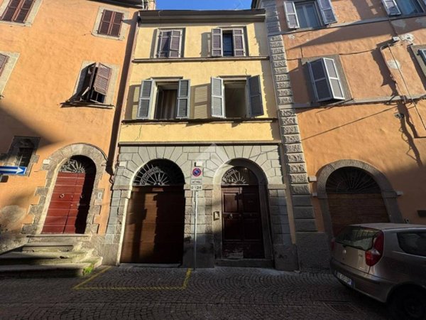 appartamento in vendita a Viterbo in zona Centro Città