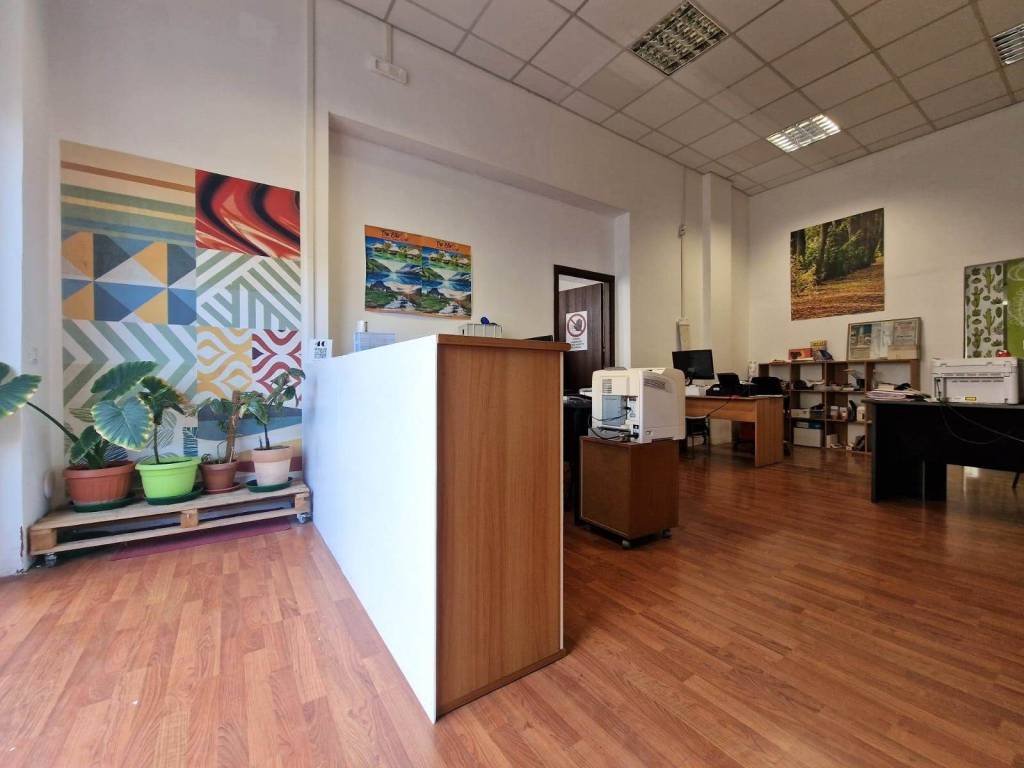 negozio in vendita a Viterbo