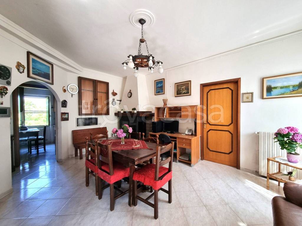 appartamento in vendita a Viterbo in zona San Martino al Cimino
