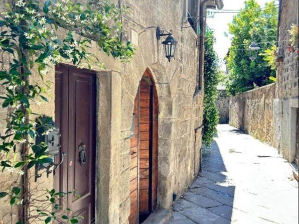 appartamento in vendita a Viterbo in zona Centro Città