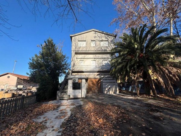 appartamento in vendita a Viterbo in zona Centro Città