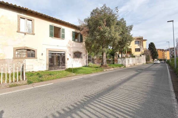 negozio in vendita a Viterbo