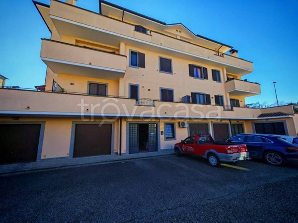 ufficio in vendita a Viterbo in zona Bagnaia