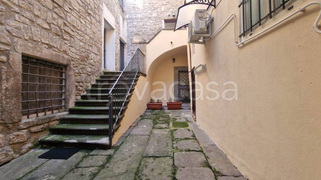appartamento in vendita a Viterbo in zona Centro Città