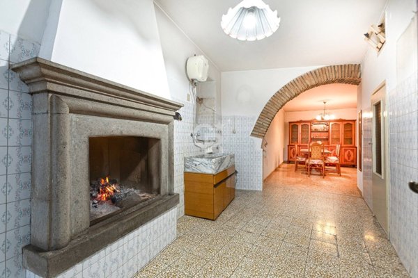 appartamento in vendita a Viterbo in zona Bagnaia