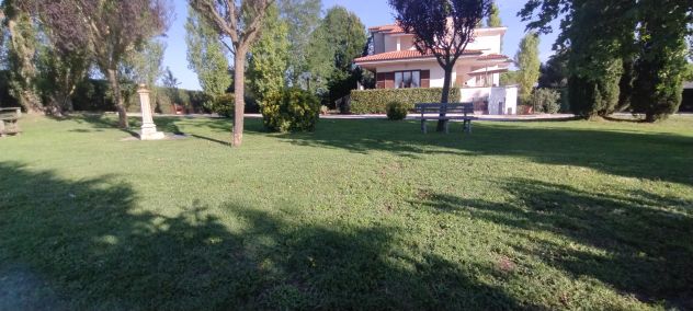 casa indipendente in vendita a Viterbo