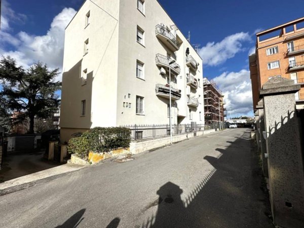 appartamento in vendita a Viterbo in zona Centro Città