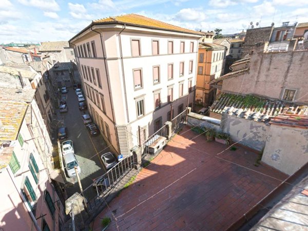 appartamento in vendita a Viterbo in zona Centro Città
