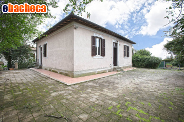 casa indipendente in vendita a Viterbo in zona San Martino al Cimino