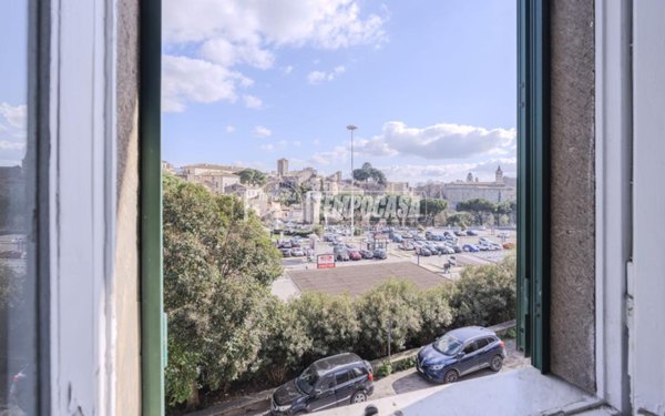 casa indipendente in vendita a Viterbo in zona Centro Città
