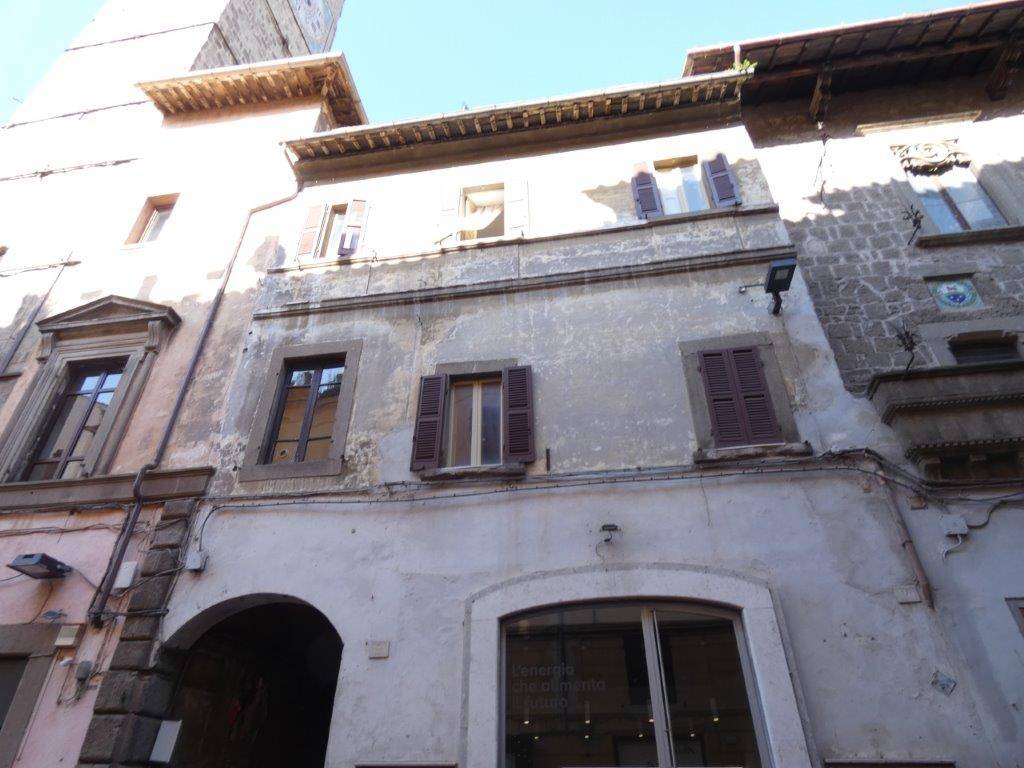 casa indipendente in vendita a Viterbo