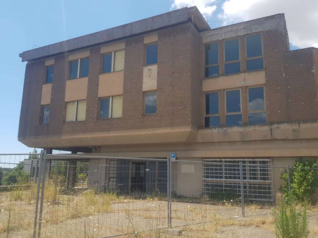 intera palazzina in vendita a Viterbo in zona Centro Città