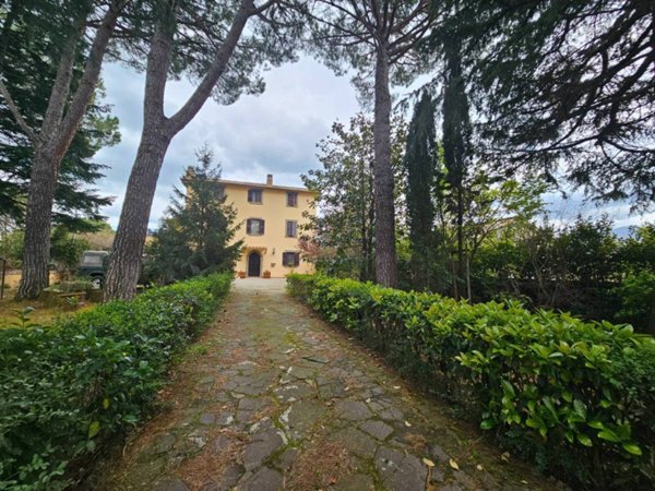 casa indipendente in vendita a Viterbo in zona Bagnaia