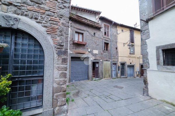 appartamento in vendita a Viterbo in zona Bagnaia