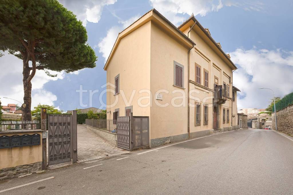 appartamento in vendita a Viterbo