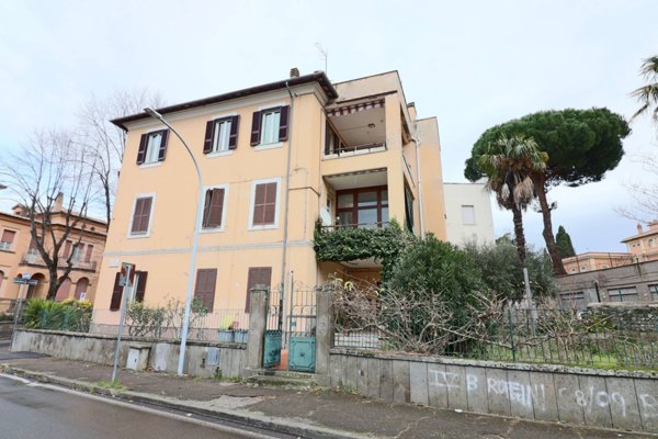 appartamento in vendita a Viterbo in zona Centro Città