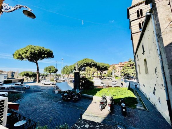 quadrivano in vendita a Viterbo in zona Centro Città