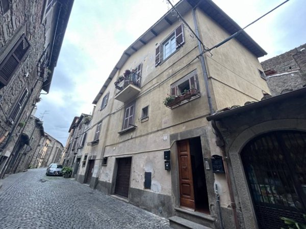 appartamento in vendita a Viterbo in zona Centro Città