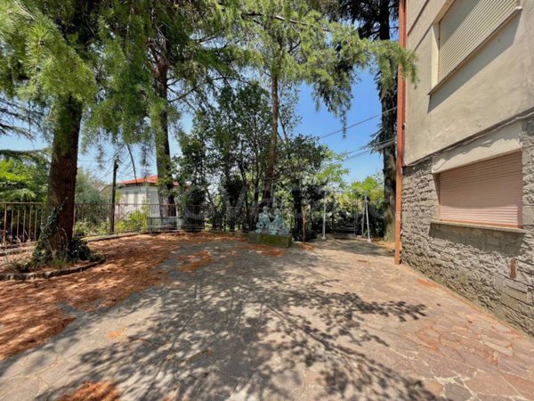 appartamento in vendita a Viterbo in zona Tobia