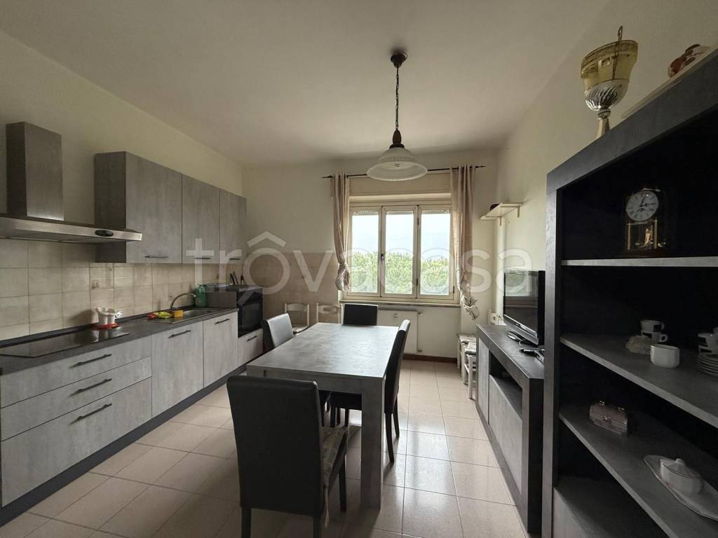 appartamento in vendita a Viterbo in zona Centro Città