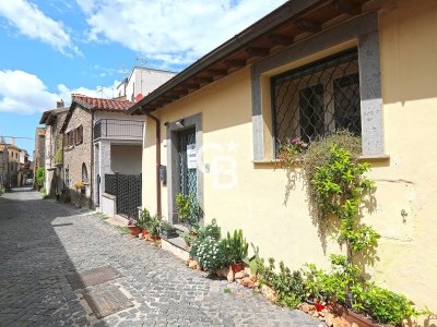 appartamento in vendita a Viterbo in zona Centro Città