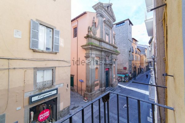 appartamento in vendita a Viterbo in zona Centro Città