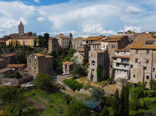 casa indipendente in vendita a Viterbo in zona Centro Città