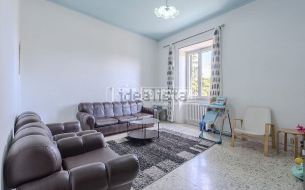 casa indipendente in vendita a Viterbo in zona Centro Città