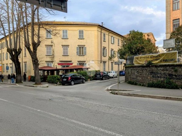appartamento in vendita a Viterbo in zona Centro Città