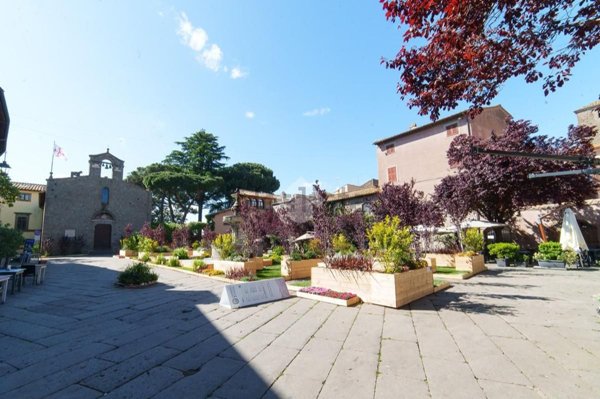 appartamento in vendita a Viterbo in zona Centro Città