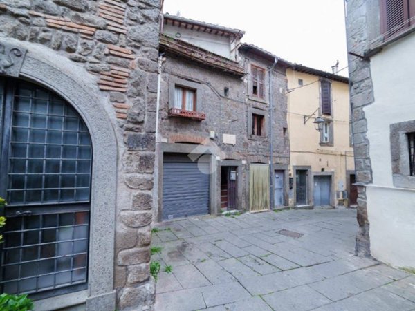 appartamento in vendita a Viterbo in zona Bagnaia
