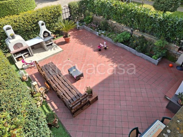 casa indipendente in vendita a Viterbo in zona San Martino al Cimino
