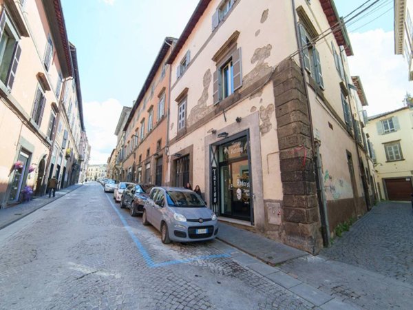 appartamento in vendita a Viterbo in zona Centro Città