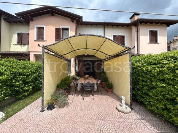 casa indipendente in vendita a Viterbo in zona Bagnaia