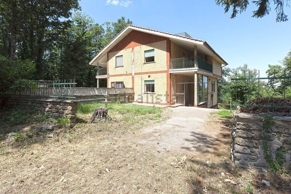 casa indipendente in vendita a Viterbo