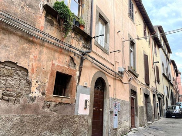 appartamento in vendita a Viterbo in zona Centro Città