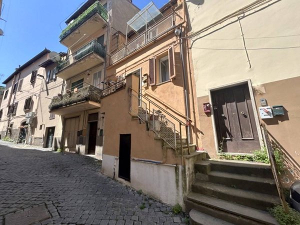 appartamento in vendita a Viterbo in zona Centro Città