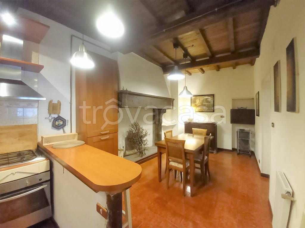 appartamento in vendita a Viterbo in zona Centro Città