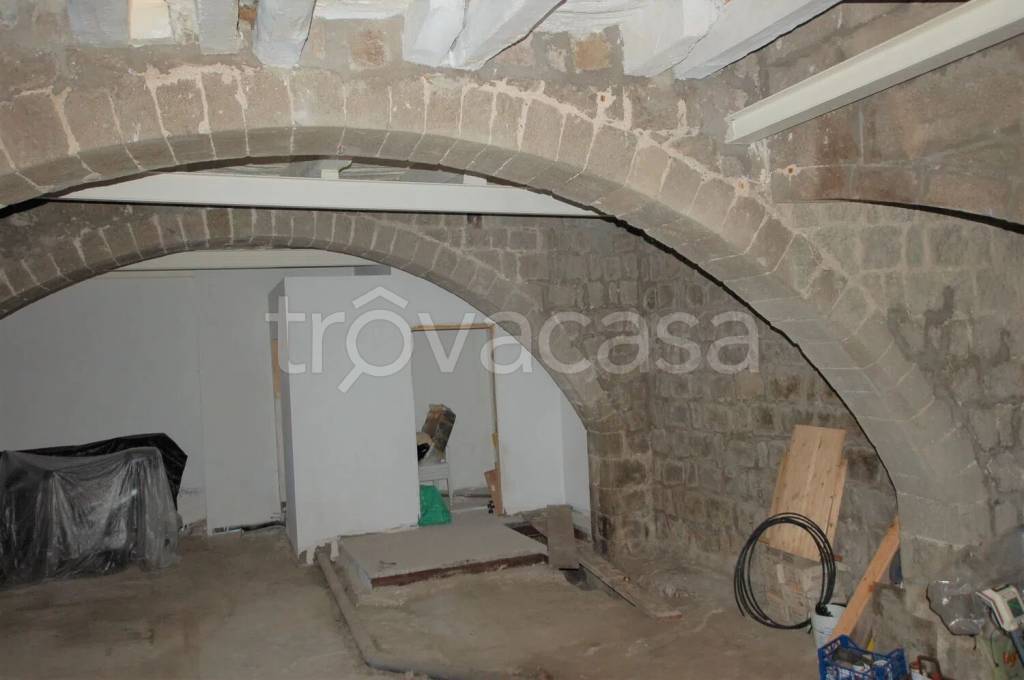 negozio in vendita a Viterbo