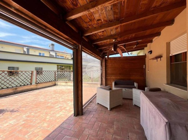 casa indipendente in vendita a Viterbo