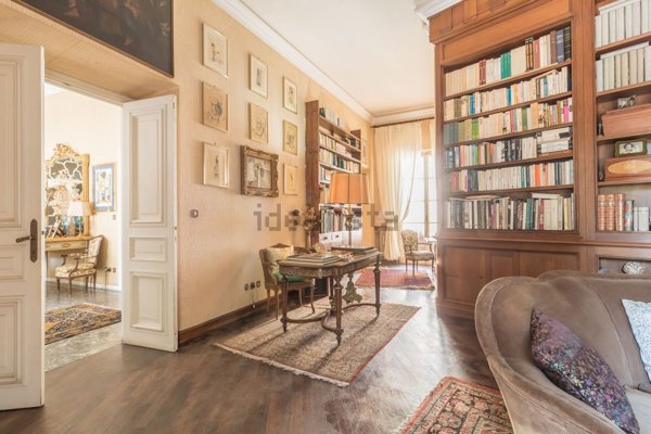 casa indipendente in vendita a Viterbo in zona Centro Città