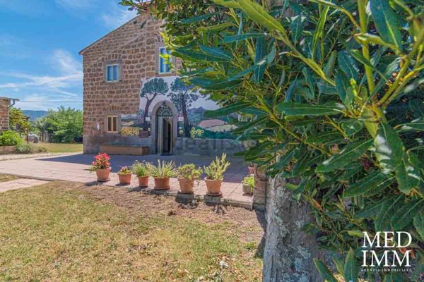 casa indipendente in vendita a Viterbo in zona Castel d'Asso