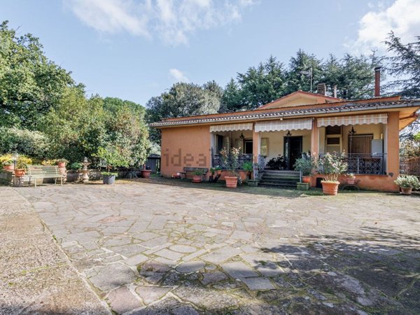 casa indipendente in vendita a Viterbo in zona La Quercia