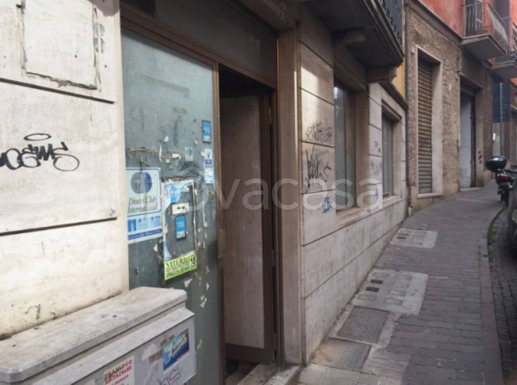negozio in vendita a Viterbo