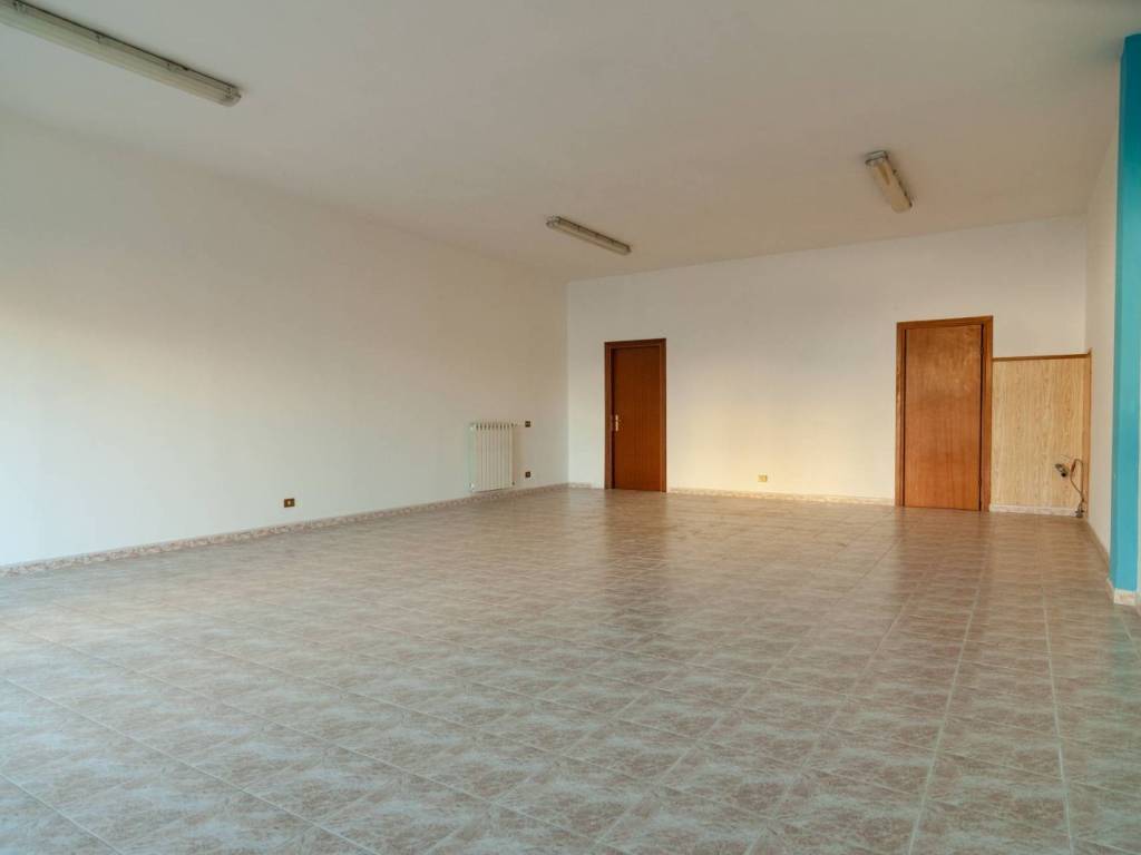 negozio in vendita a Viterbo