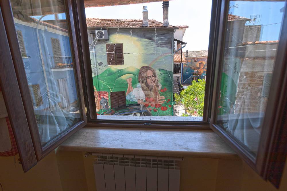 appartamento in vendita a Viterbo in zona Roccalvecce