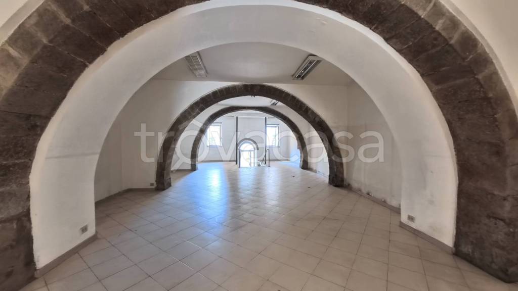 negozio in vendita a Viterbo in zona Centro Città